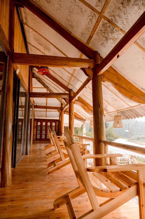 Le Chalet Homestay Бак Ха Екстериор снимка